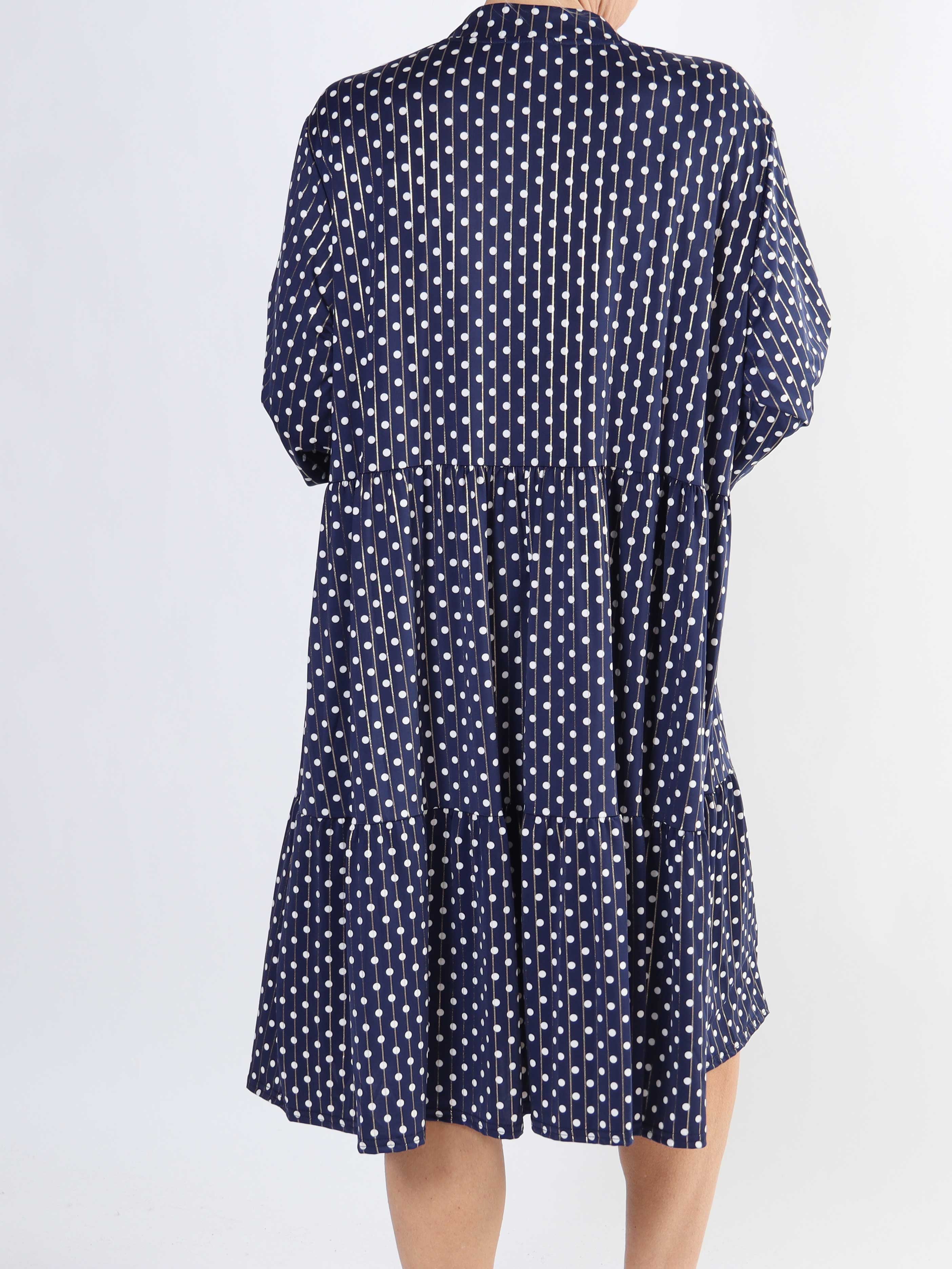 Milano Dot Midi - Plus size kjole med prikker og lag på lag look